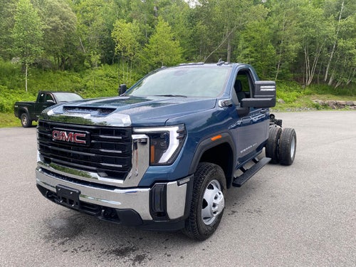2026 GMC Sierra 3500 HD Chassis Cab Pro