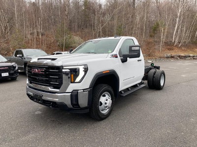 2026 GMC Sierra 3500 HD Chassis Cab Pro