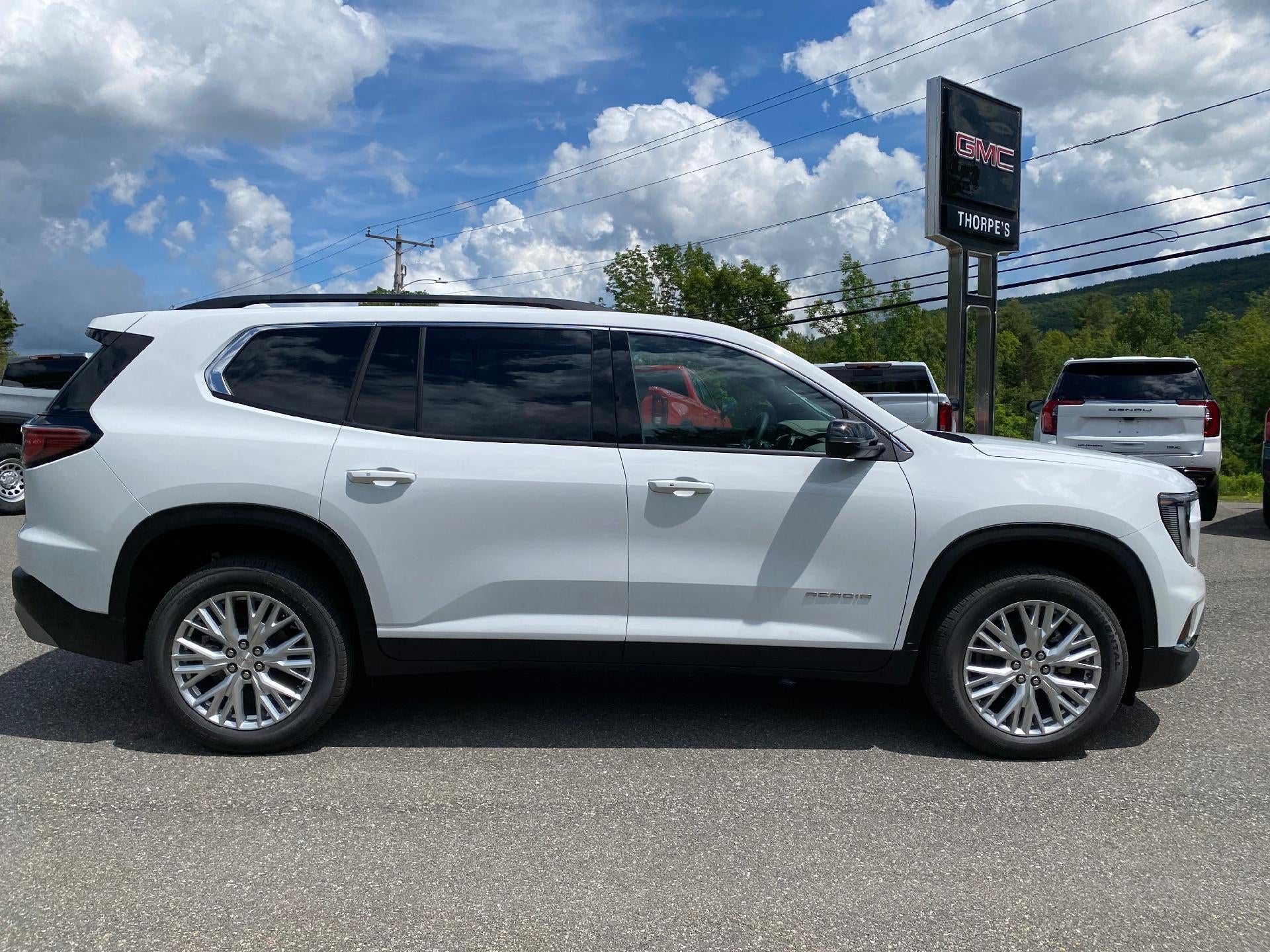2026 GMC Acadia Elevation