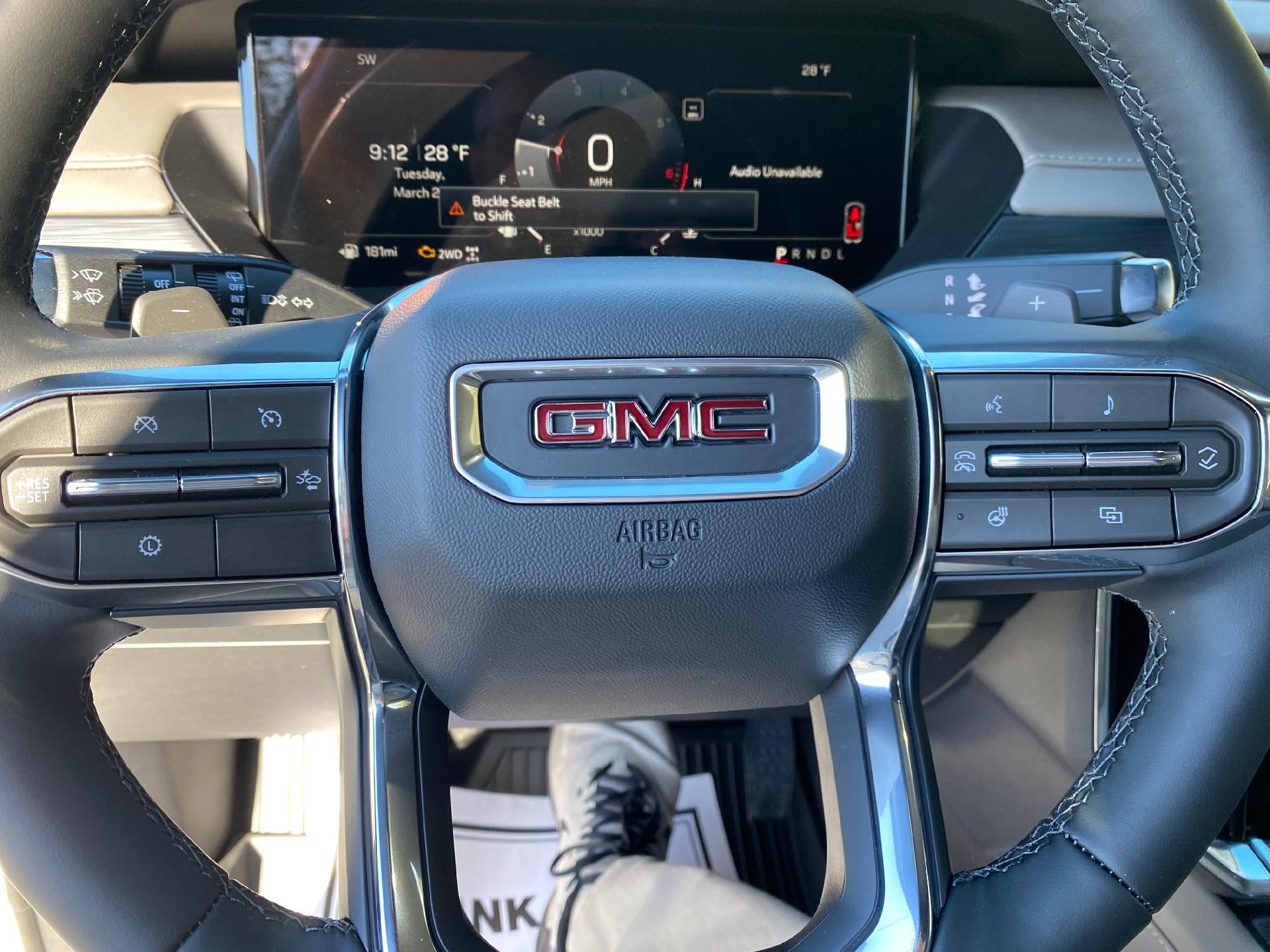 2026 GMC Acadia Elevation