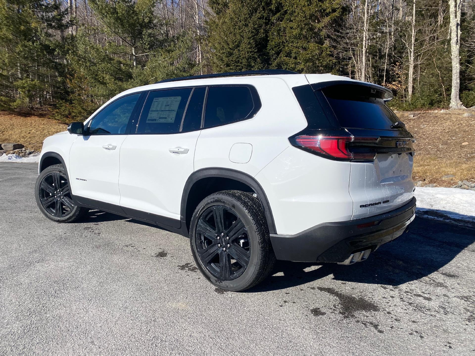 2026 GMC Acadia Elevation
