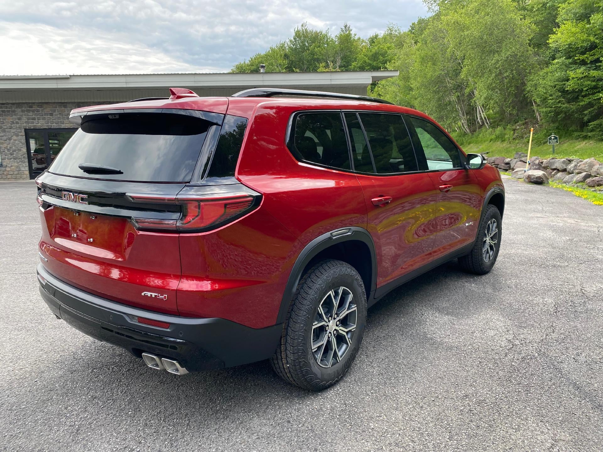 2026 GMC Acadia AT4