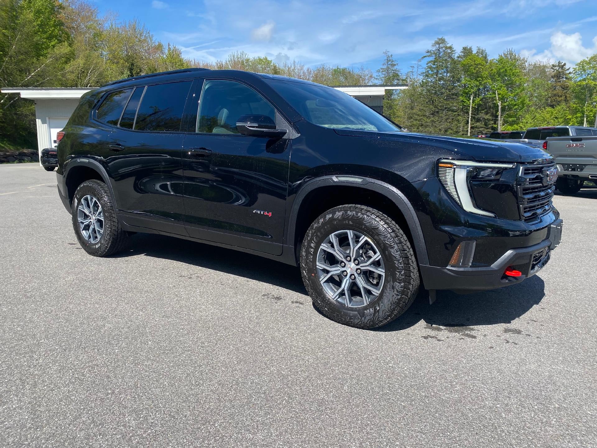 2025 GMC Acadia AT4