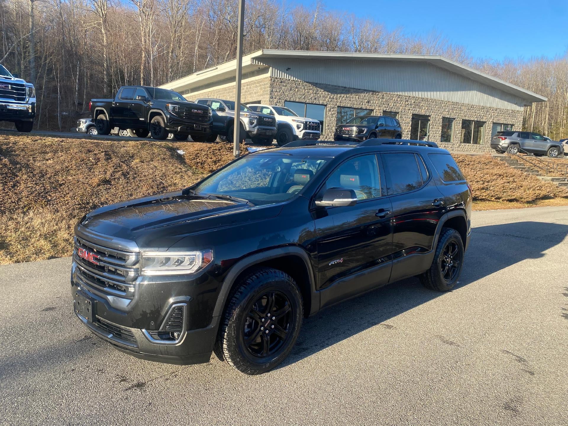 2022 GMC Acadia AT4