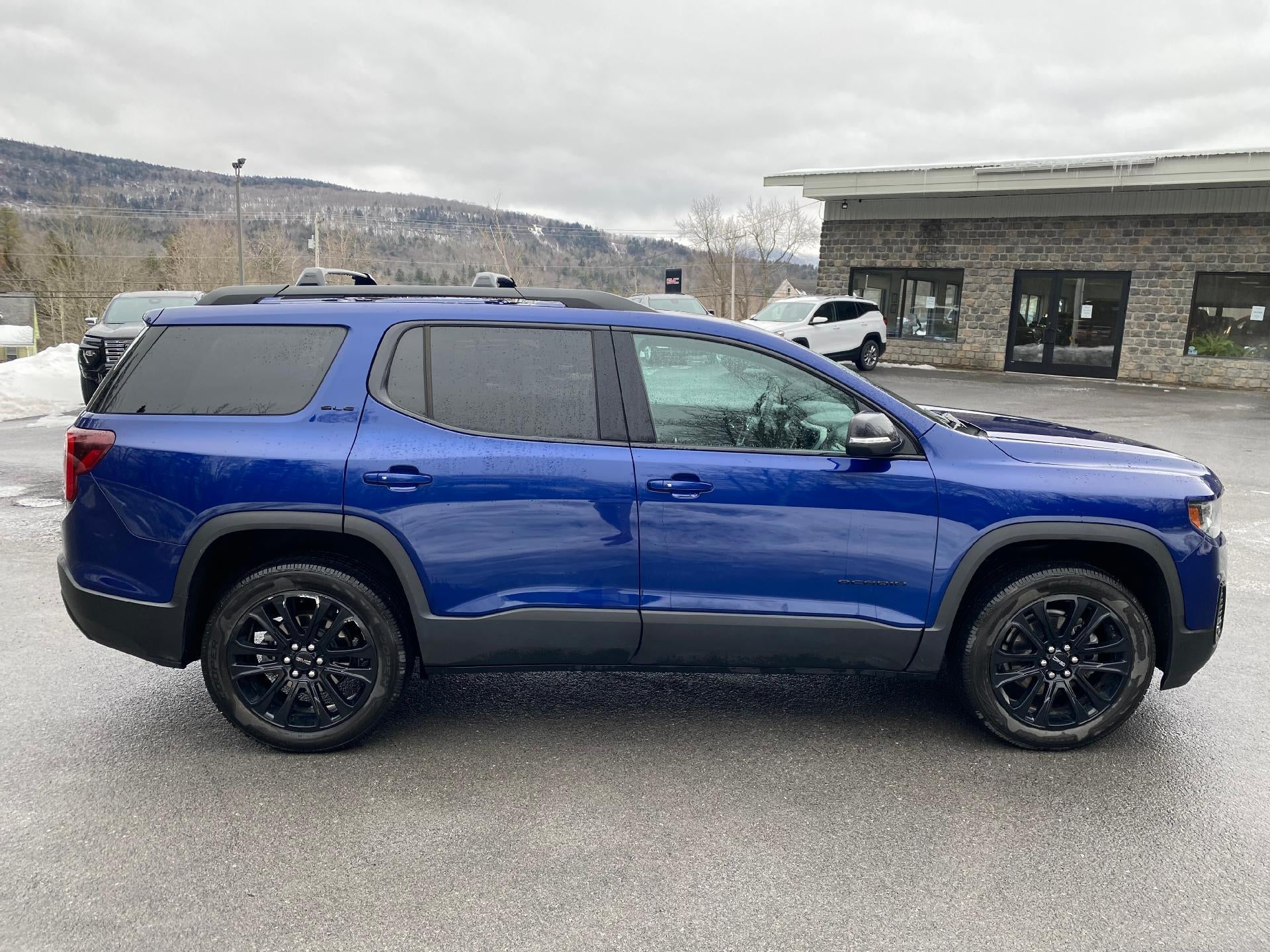 2023 GMC Acadia SLE