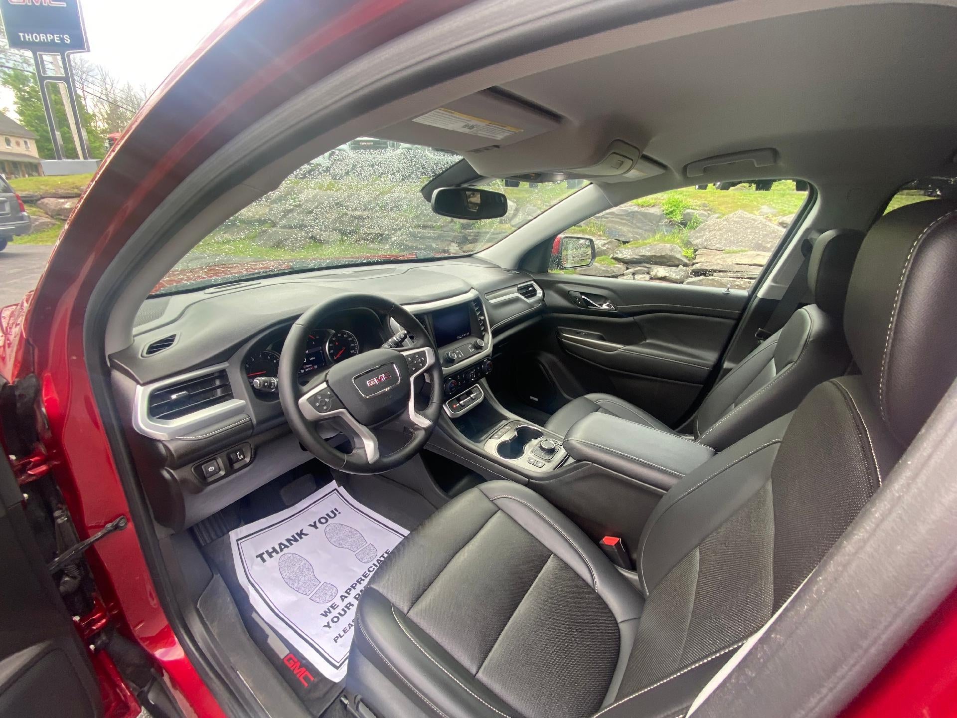 2023 GMC Acadia SLT