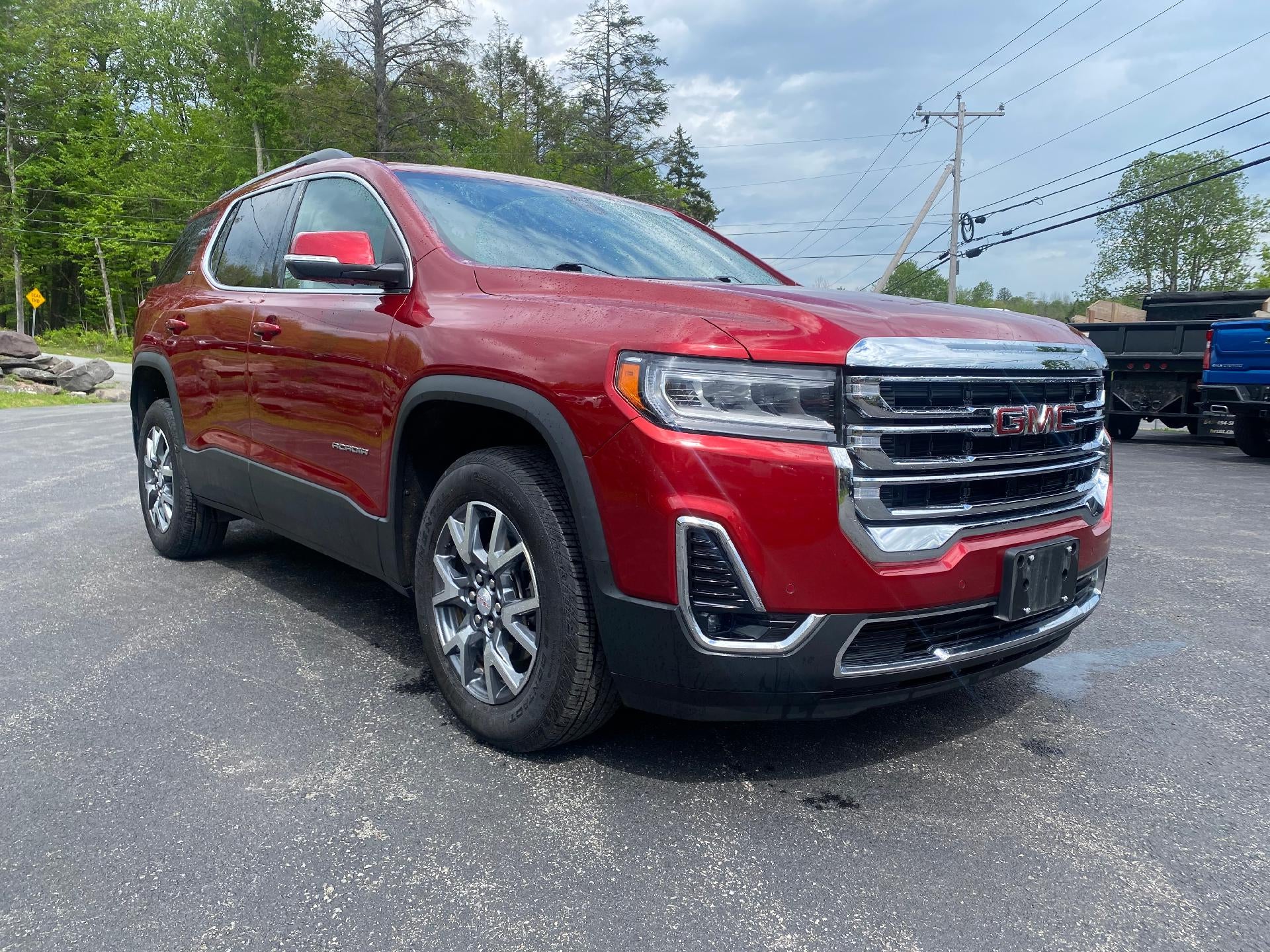 2023 GMC Acadia SLT