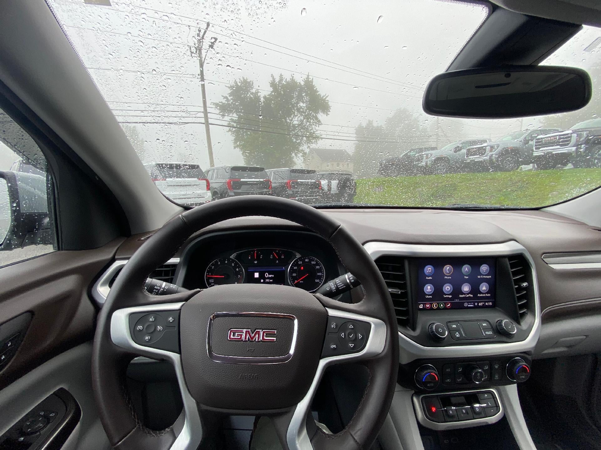 2023 GMC Acadia SLT