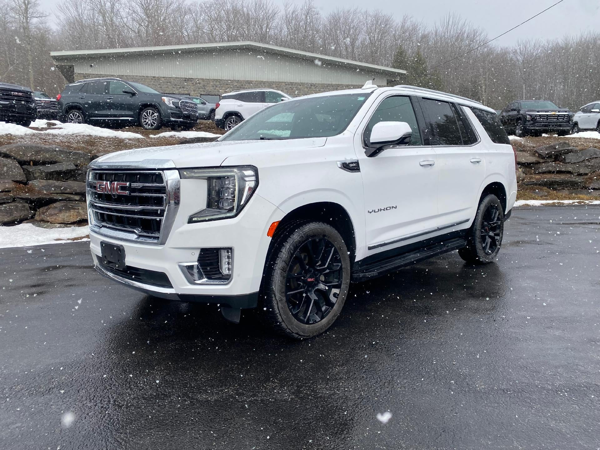 2022 GMC Yukon SLT
