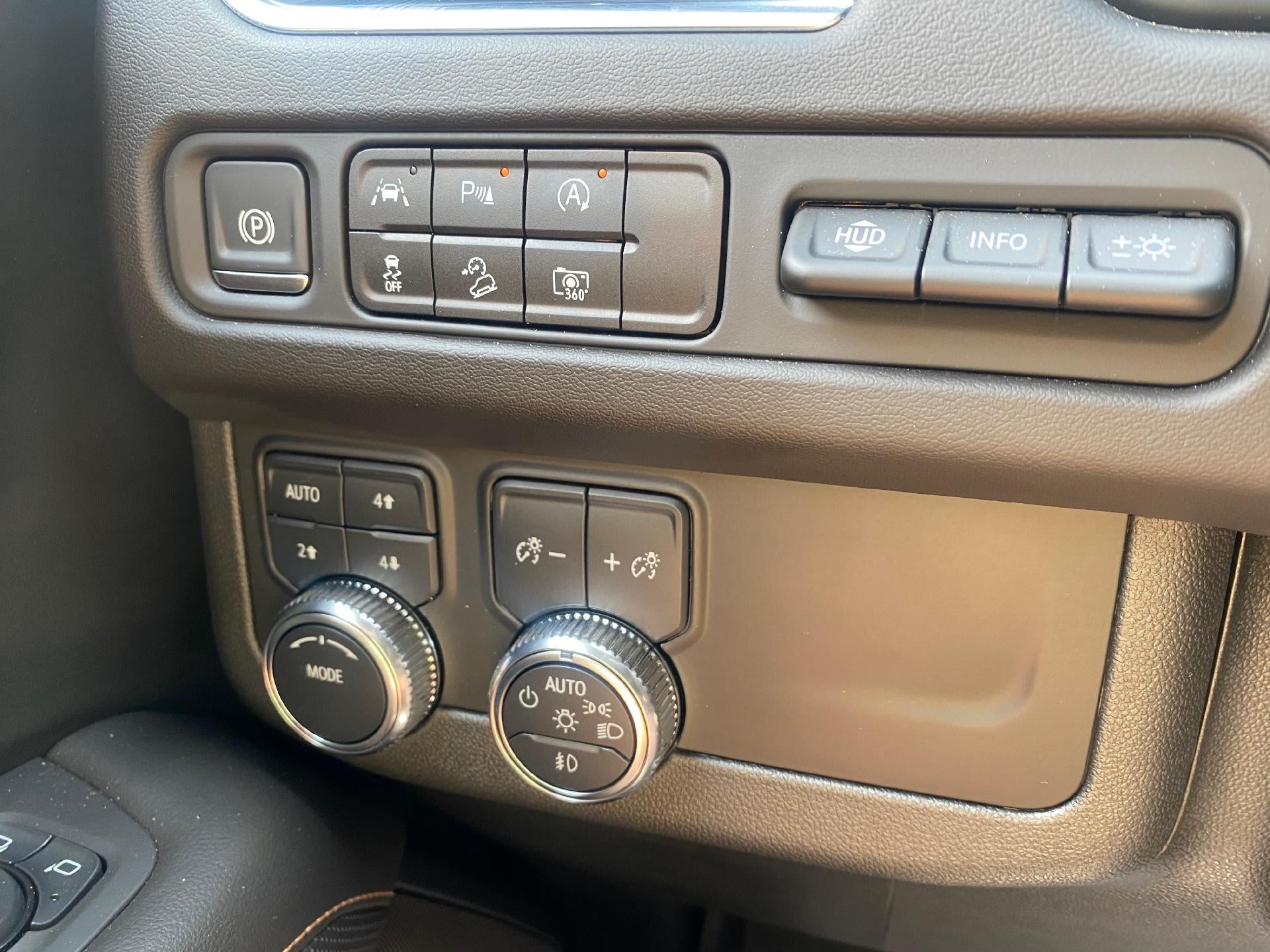 2024 GMC Yukon AT4
