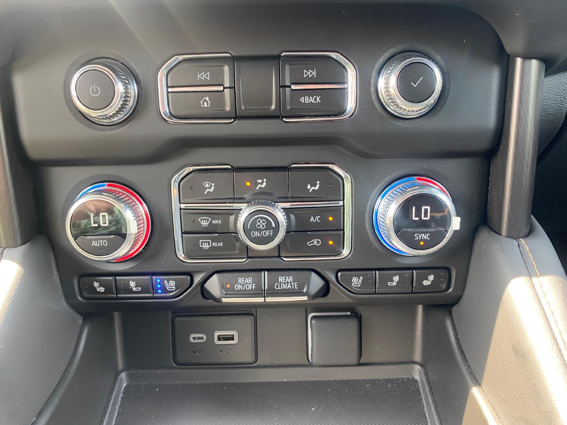2024 GMC Yukon AT4