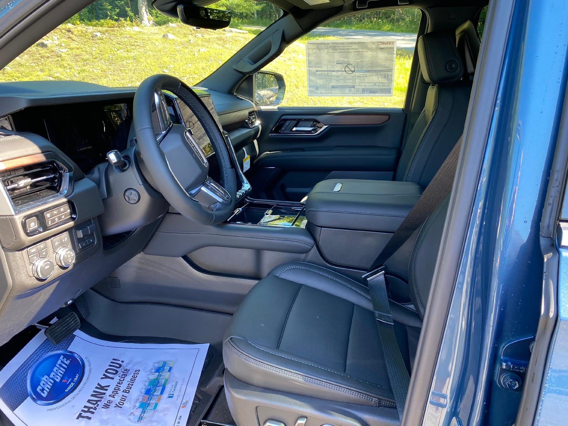 2025 GMC Yukon Denali