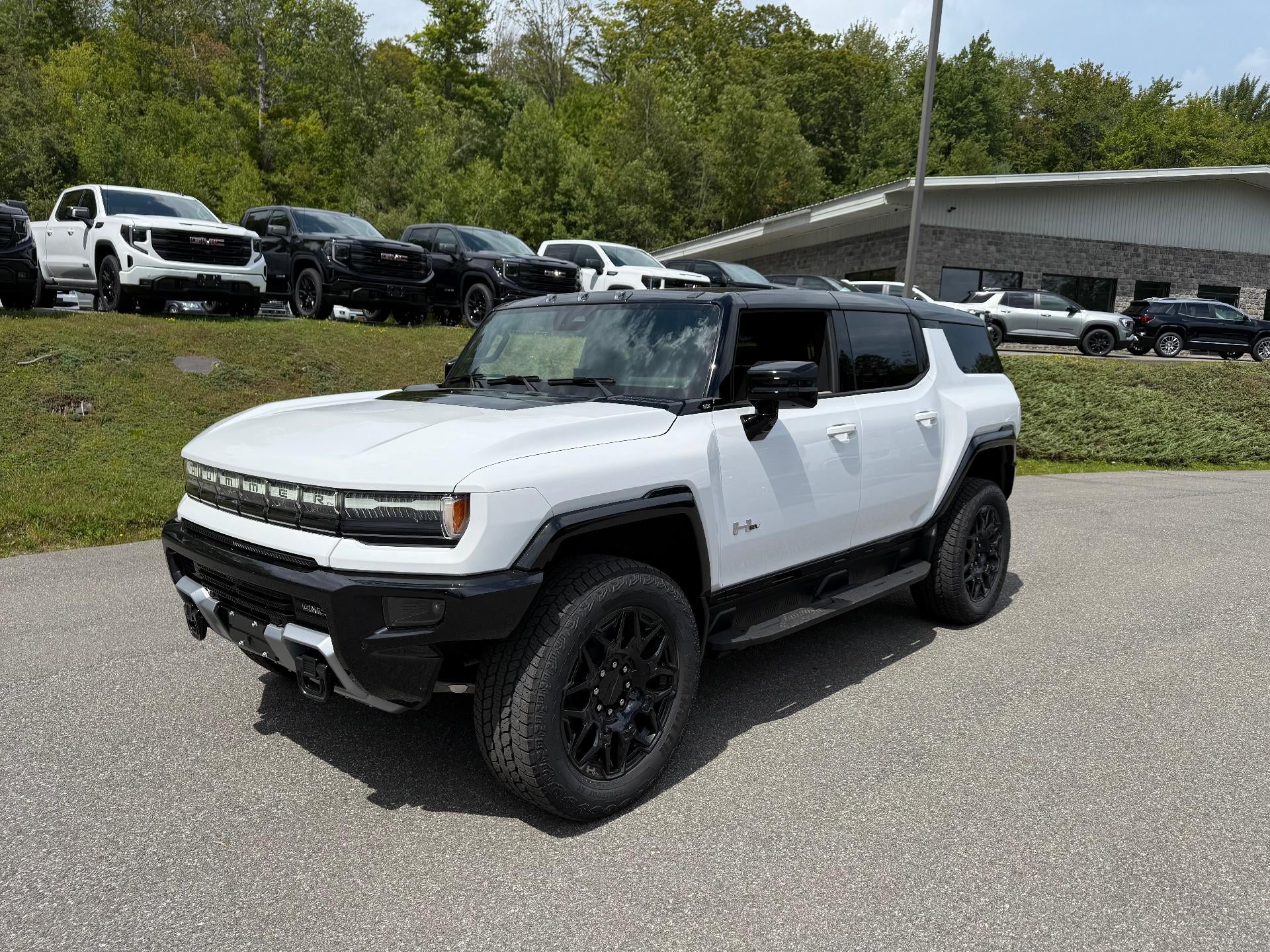 2026 GMC HUMMER EV SUV 2X