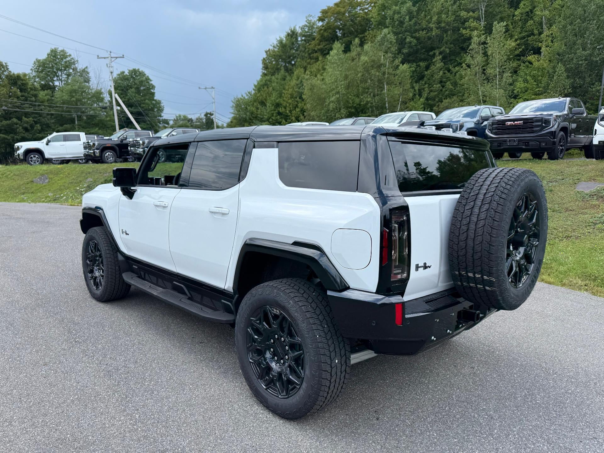 2026 GMC HUMMER EV SUV 2X