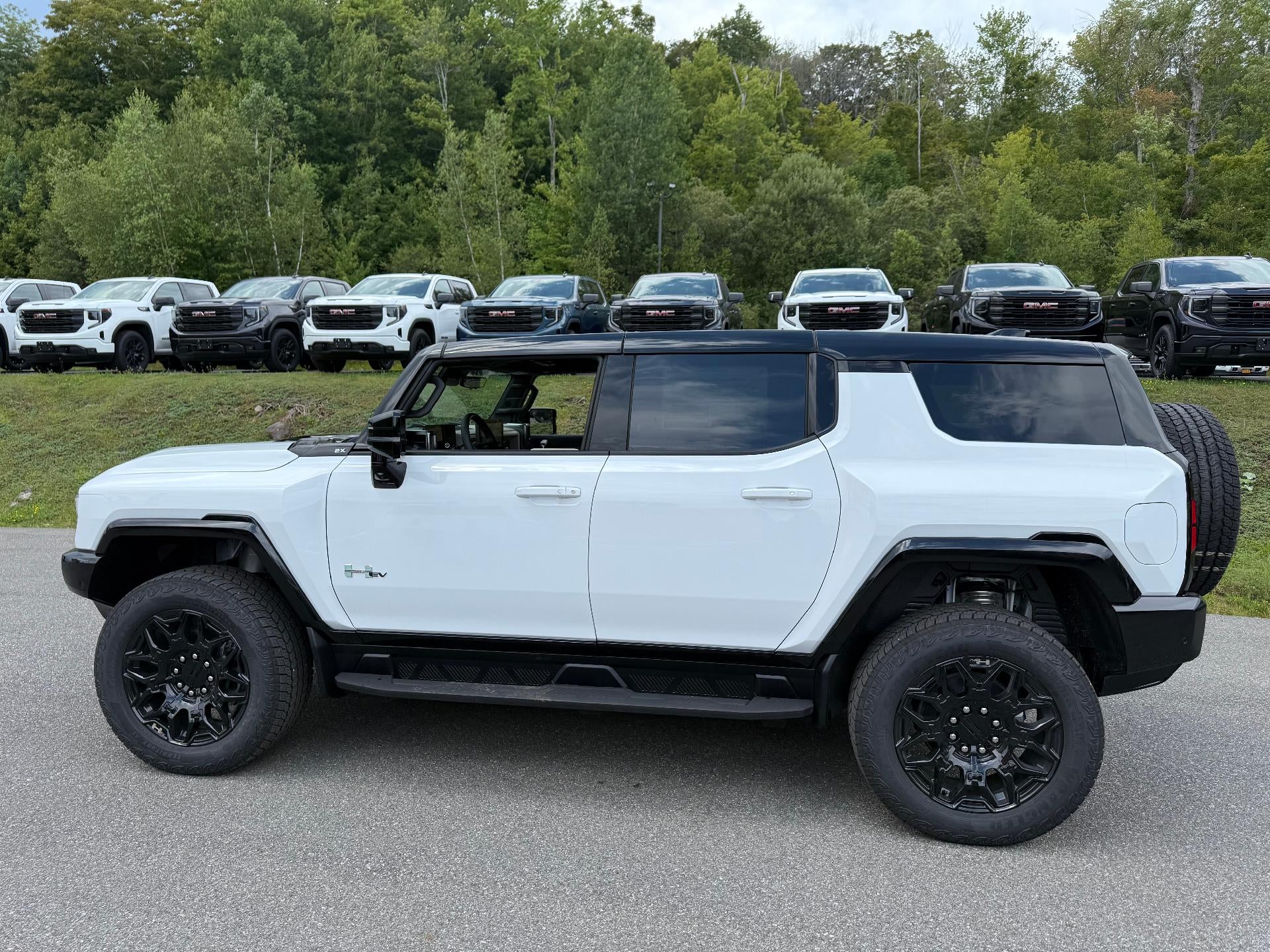 2026 GMC HUMMER EV SUV 2X