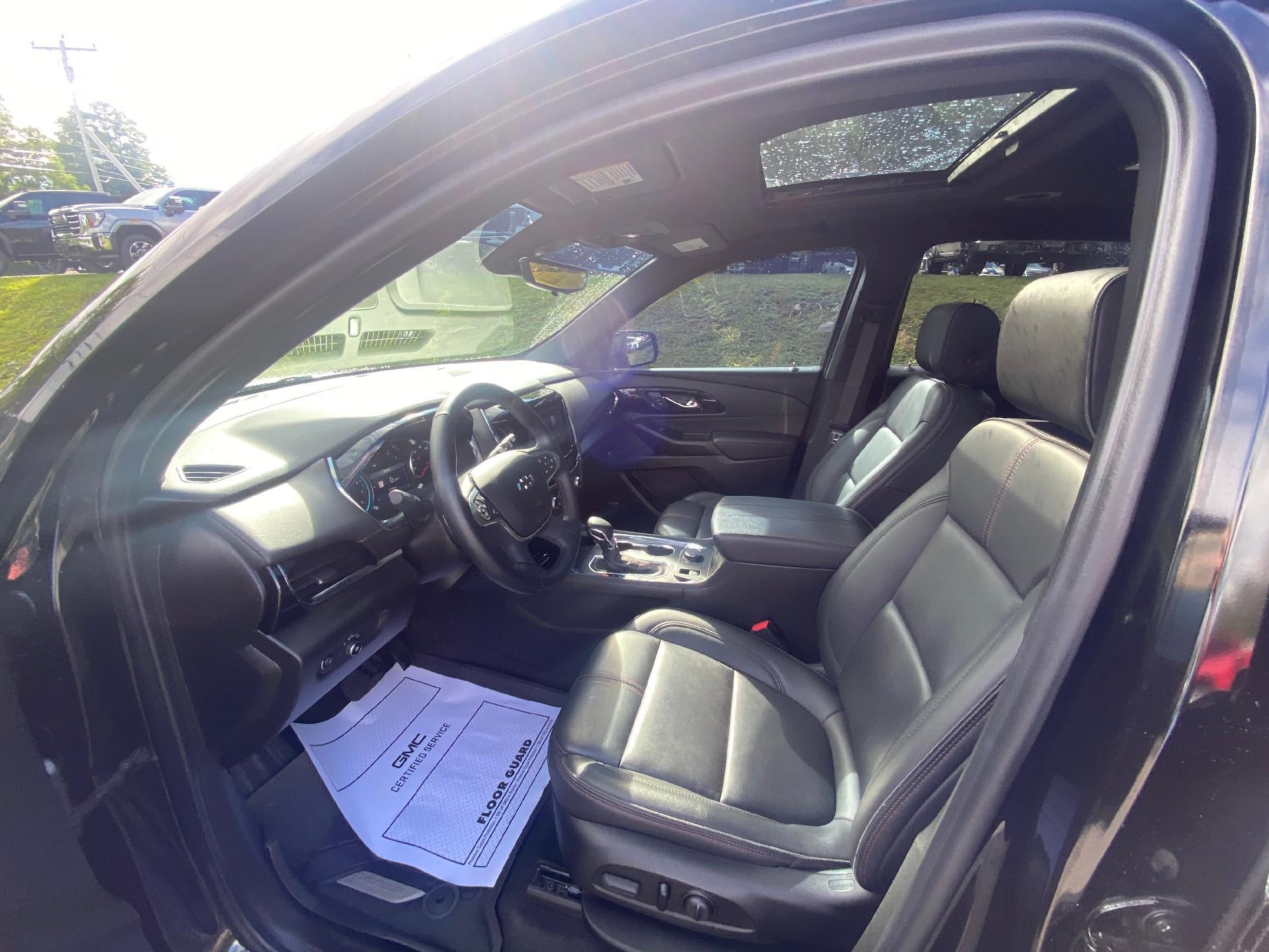 2023 Chevrolet Traverse RS