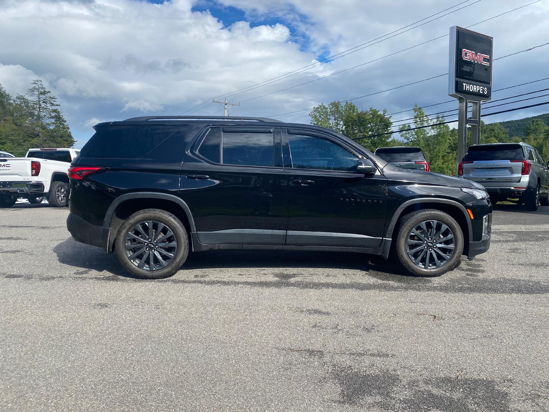 2023 Chevrolet Traverse RS