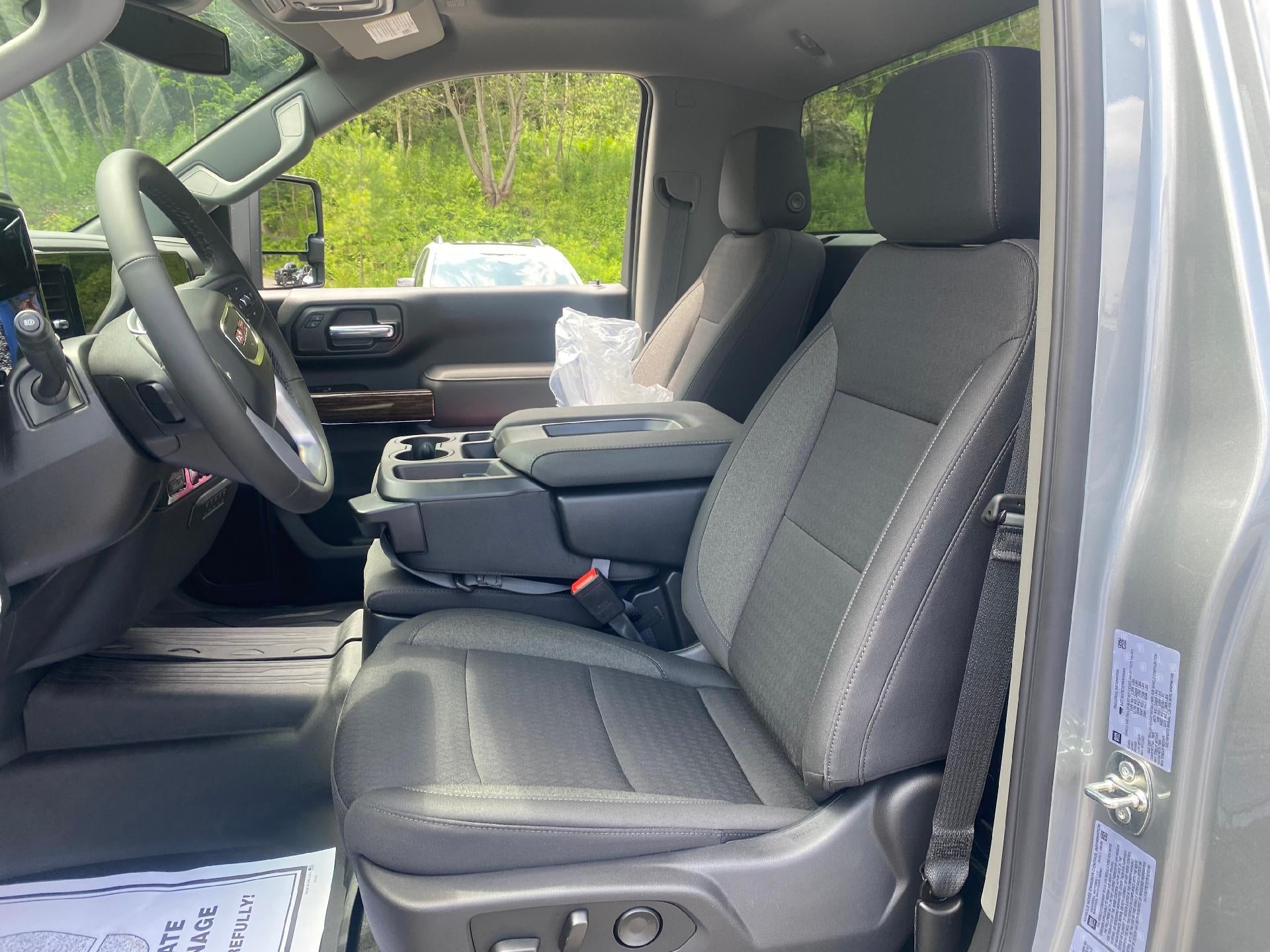 2026 GMC Sierra 3500 HD SLE