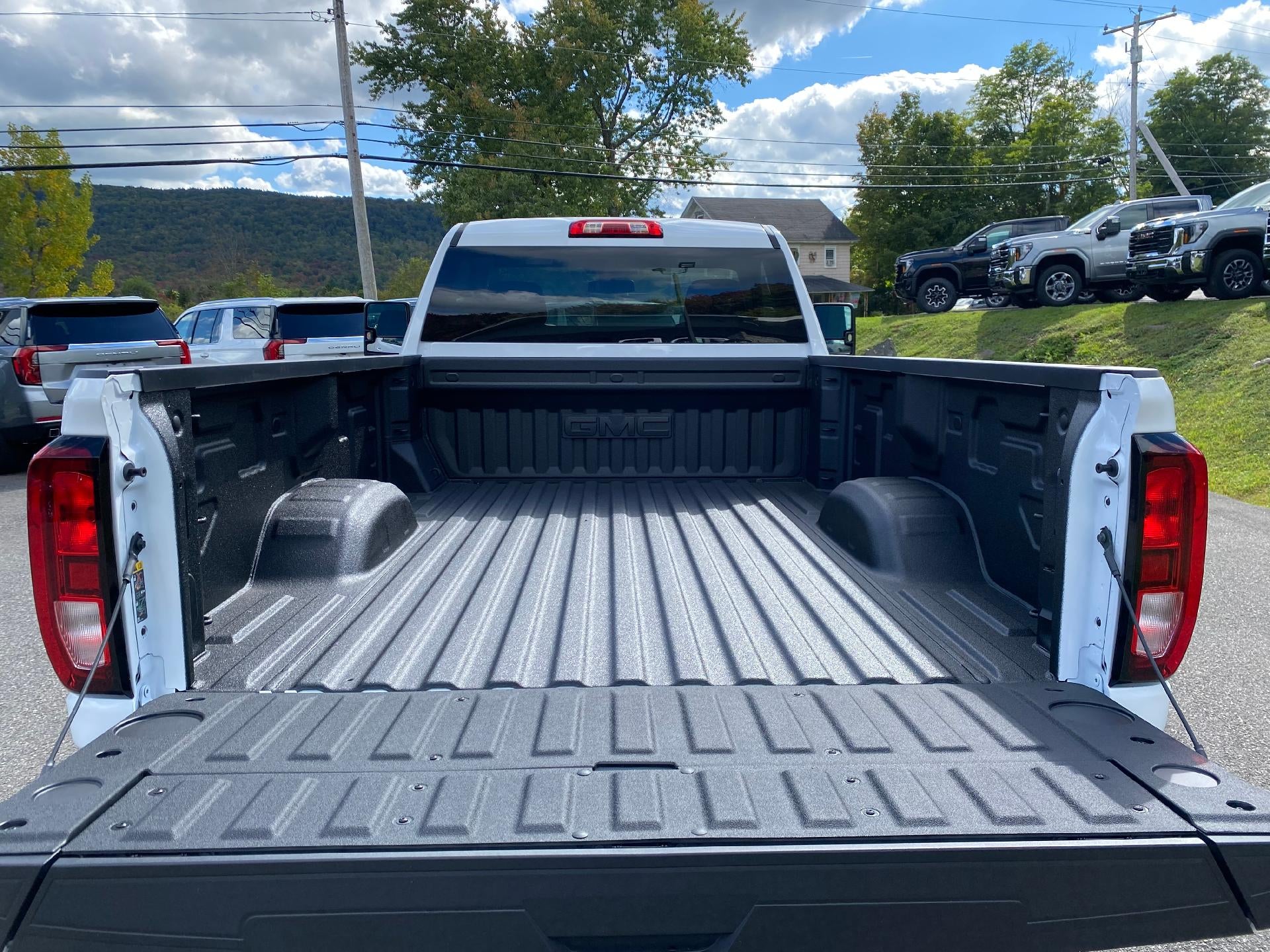 2026 GMC Sierra 3500 HD SLE