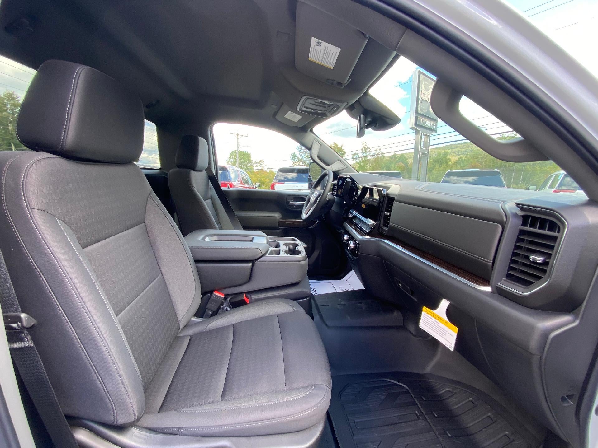 2026 GMC Sierra 3500 HD SLE