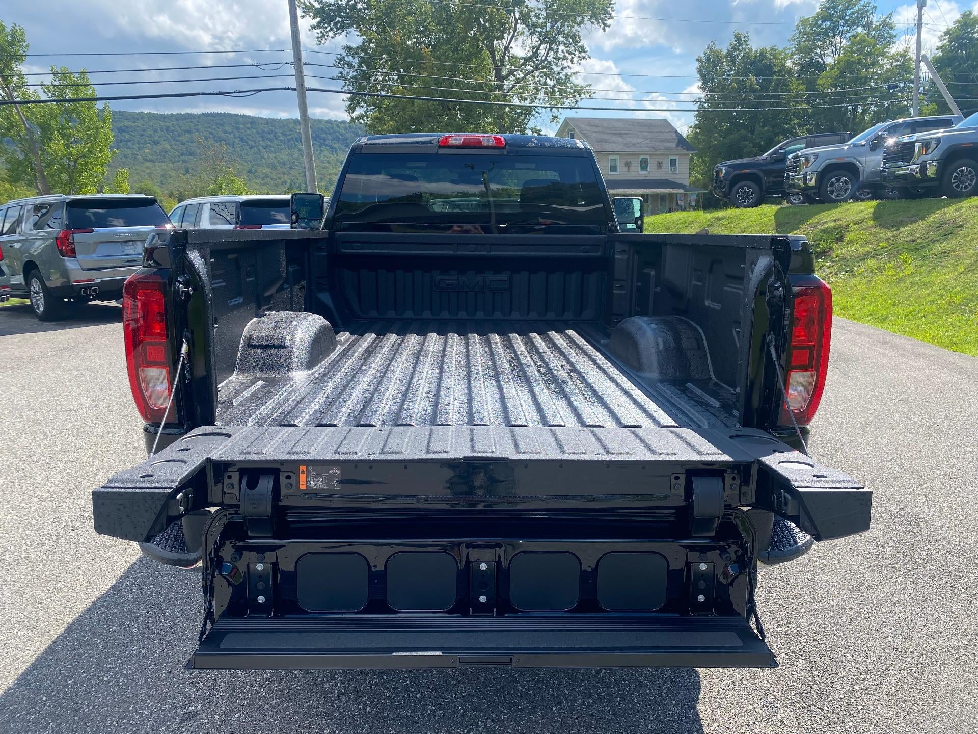 2026 GMC Sierra 3500 HD SLE
