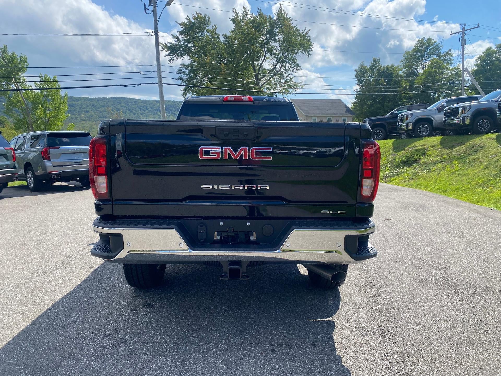 2026 GMC Sierra 3500 HD SLE