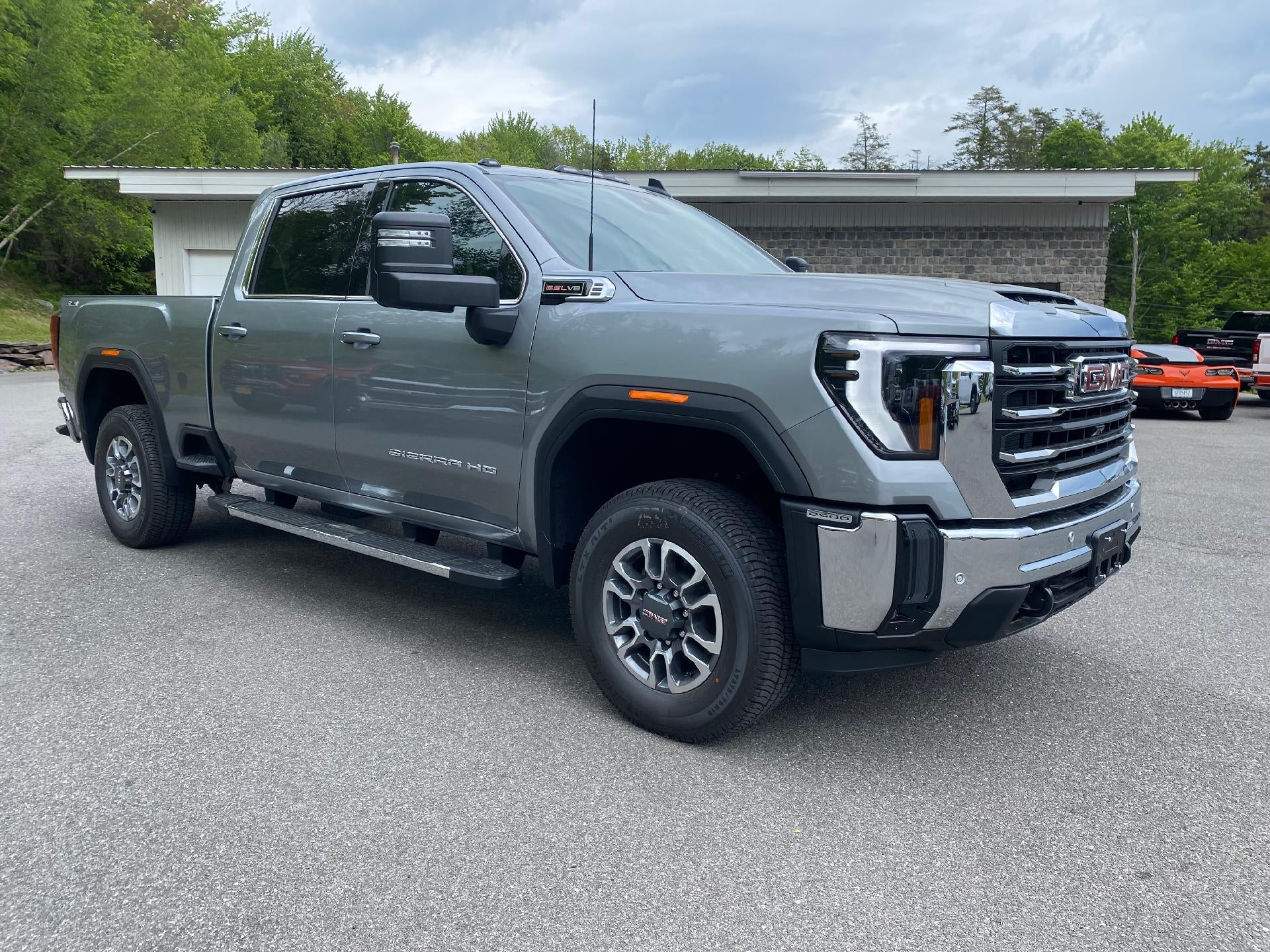 2026 GMC Sierra 2500 HD SLE