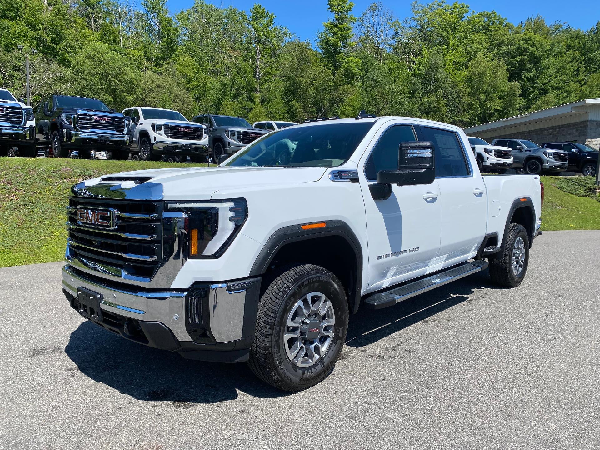 2026 GMC Sierra 2500 HD SLE