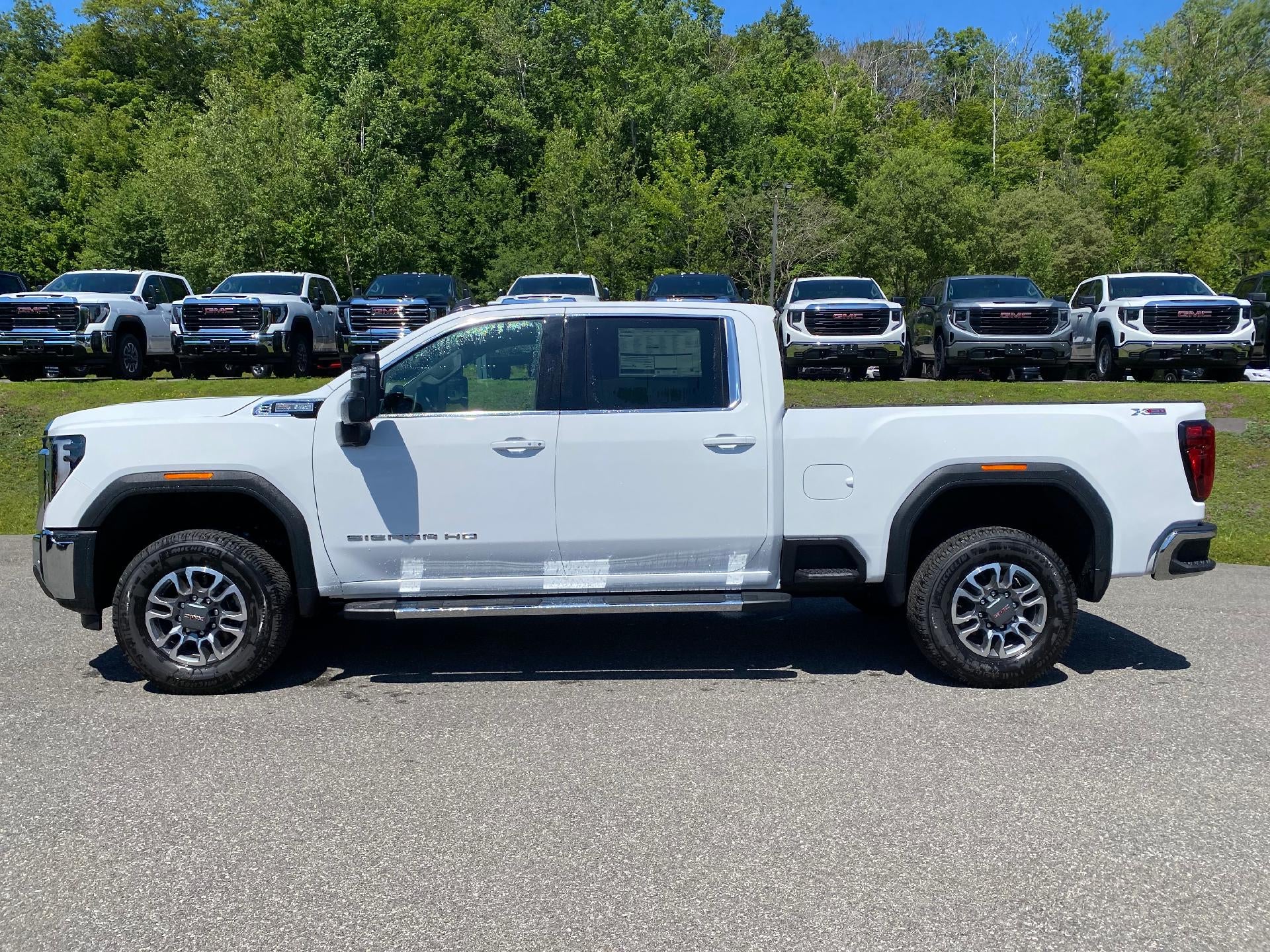 2026 GMC Sierra 2500 HD SLE