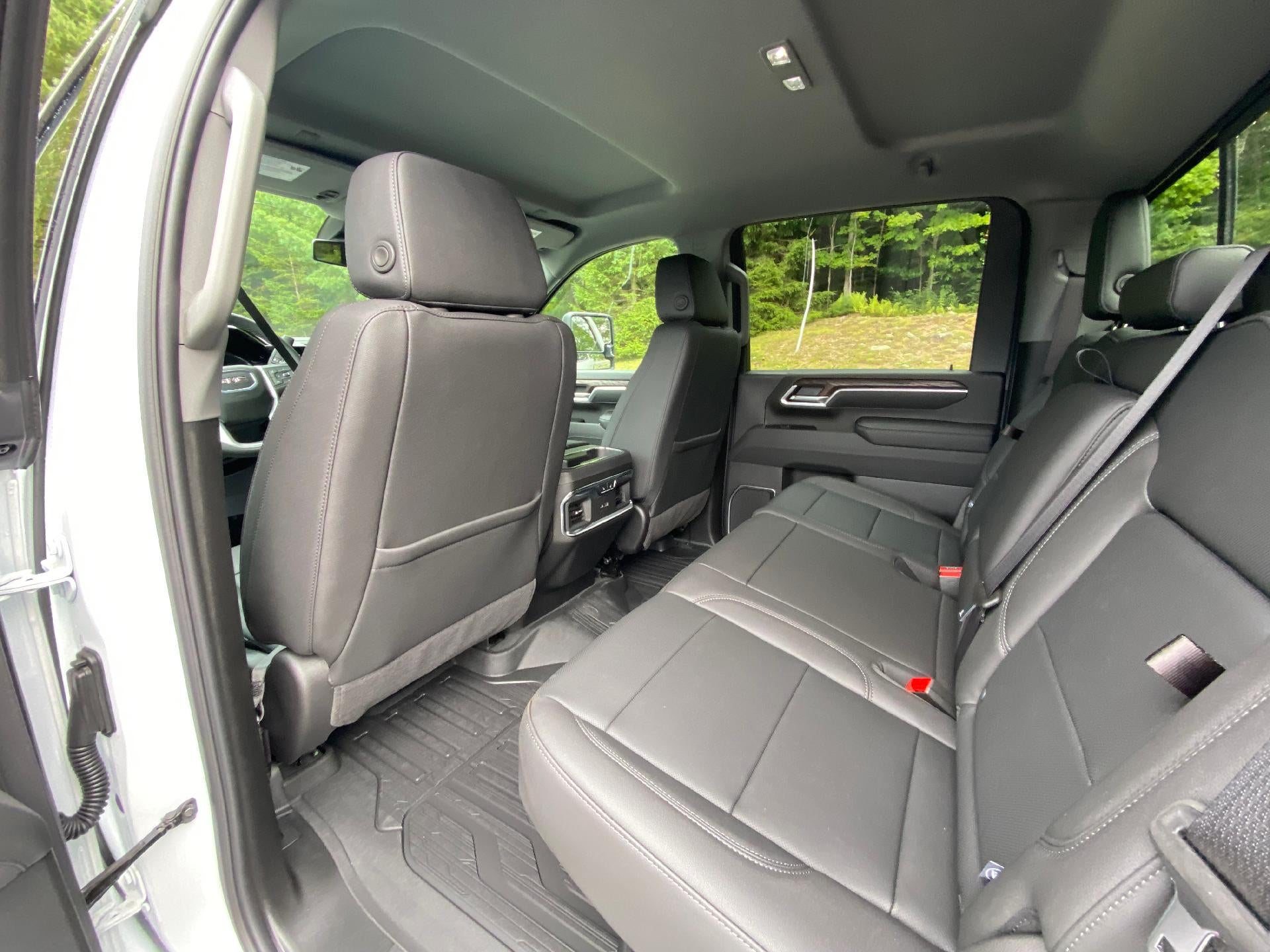 2025 GMC Sierra 2500 HD SLT