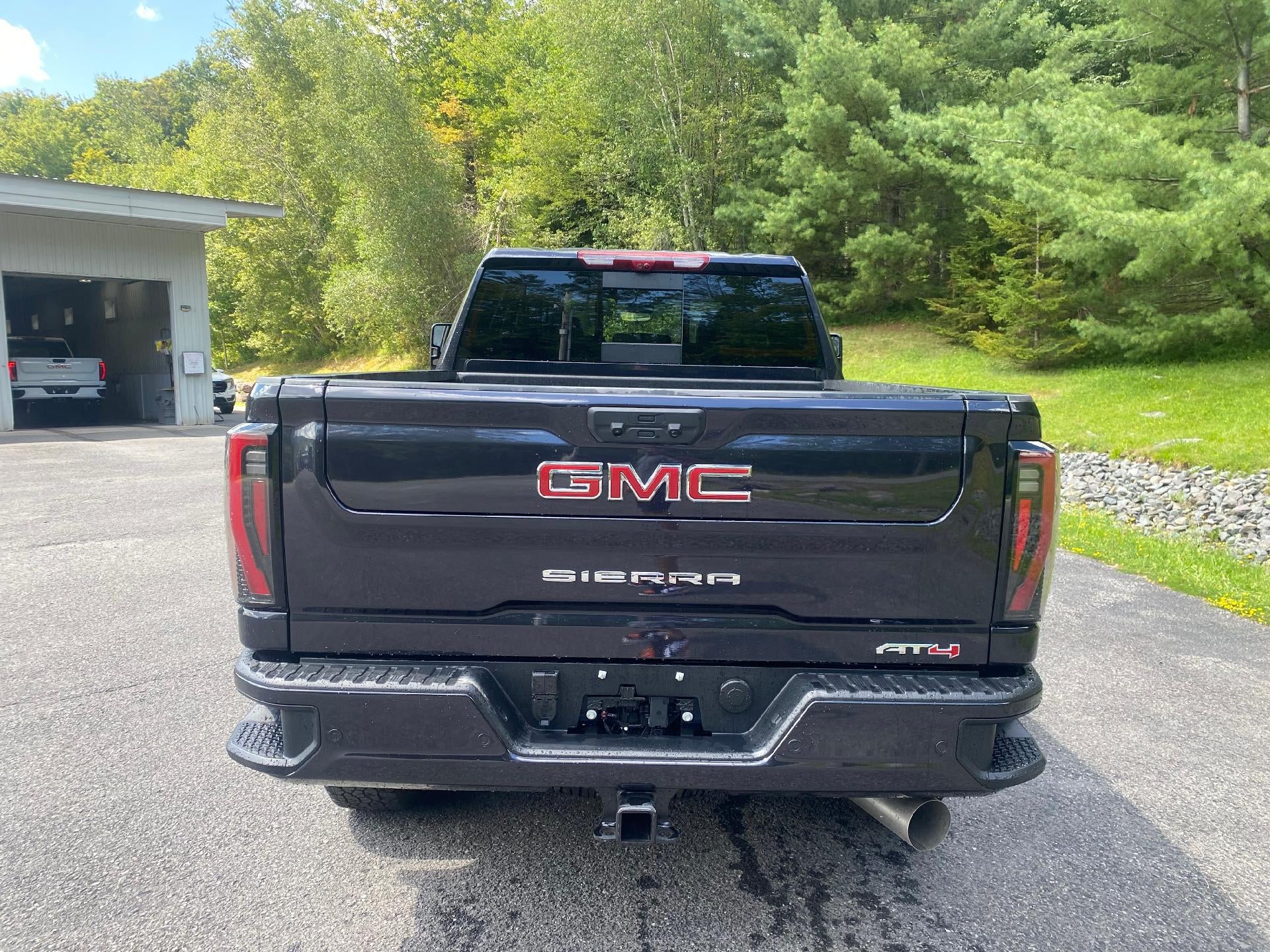 2025 GMC Sierra 2500 HD AT4