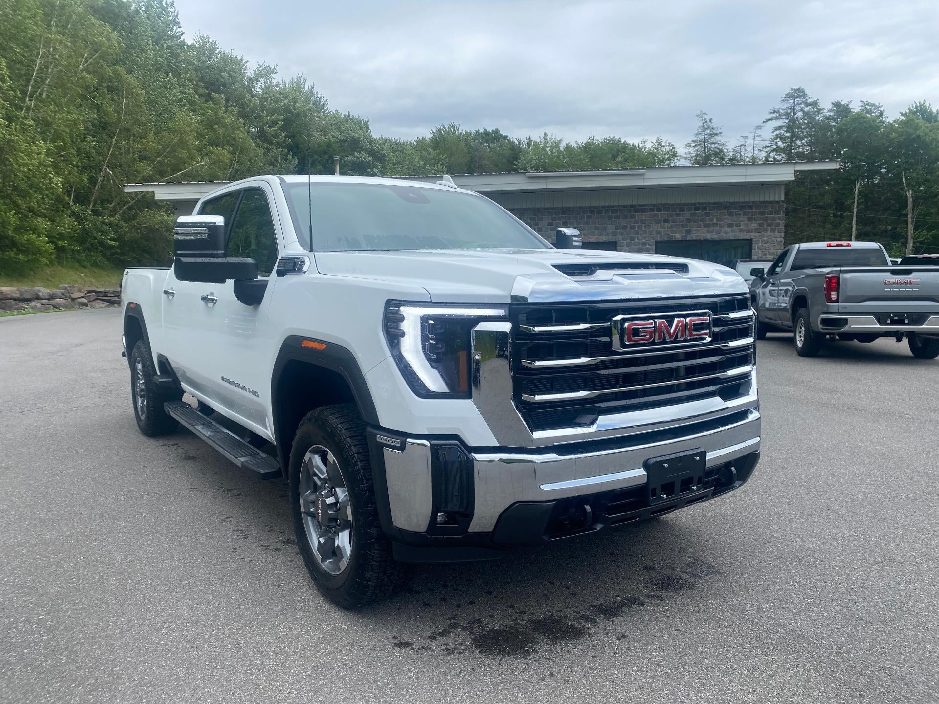 2025 GMC Sierra 3500 HD SLT