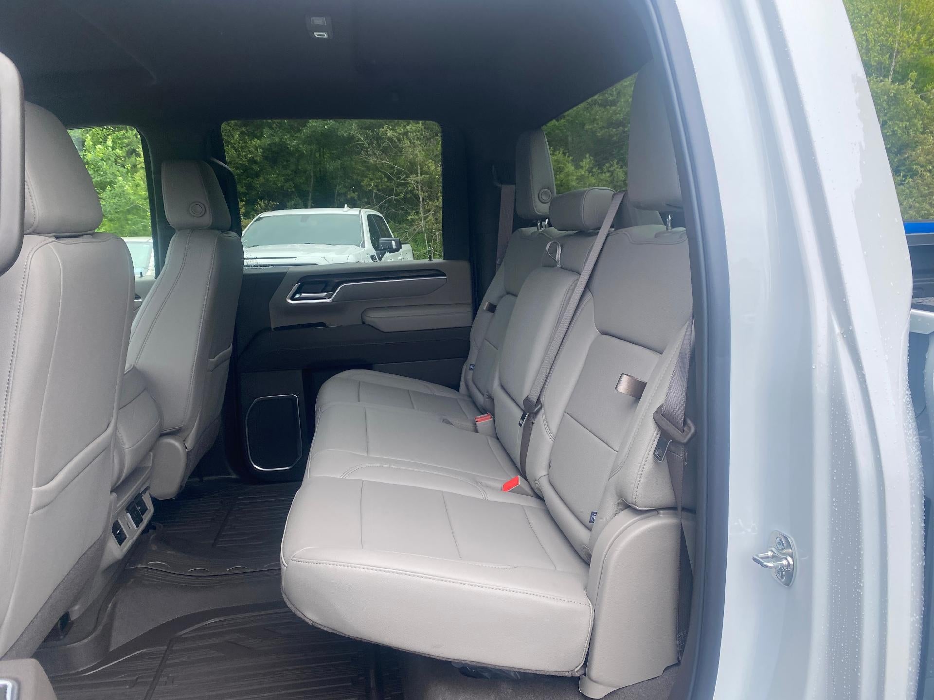 2025 GMC Sierra 3500 HD SLT