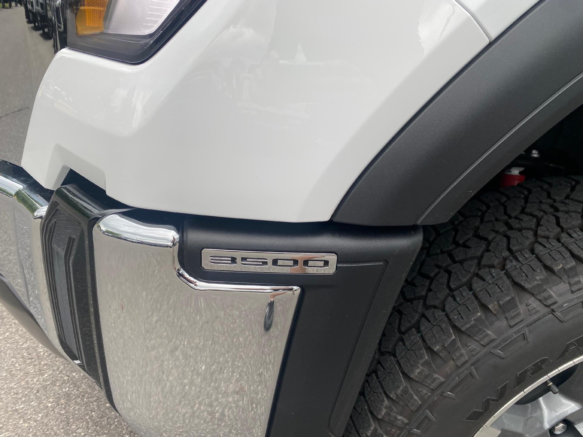 2026 GMC Sierra 3500 HD SLT
