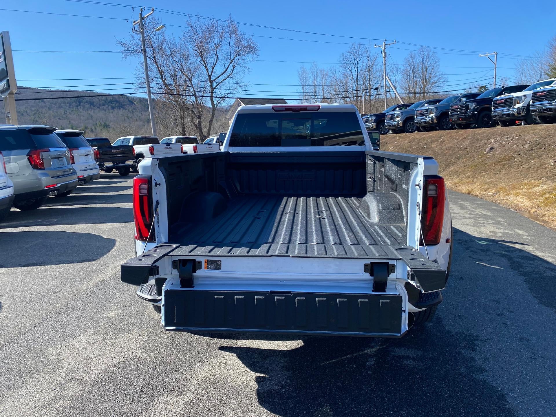 2026 GMC Sierra 3500 HD Denali DRW