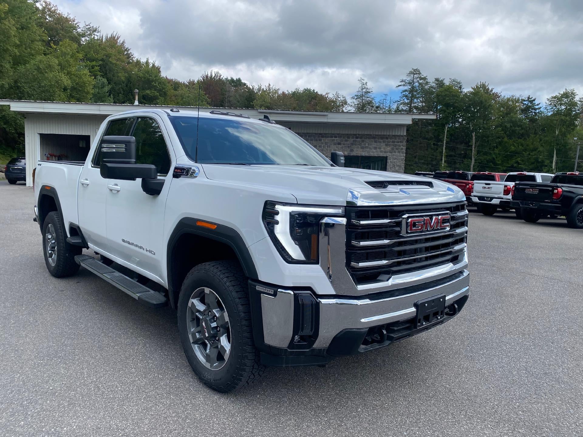 2026 GMC Sierra 2500 HD SLE