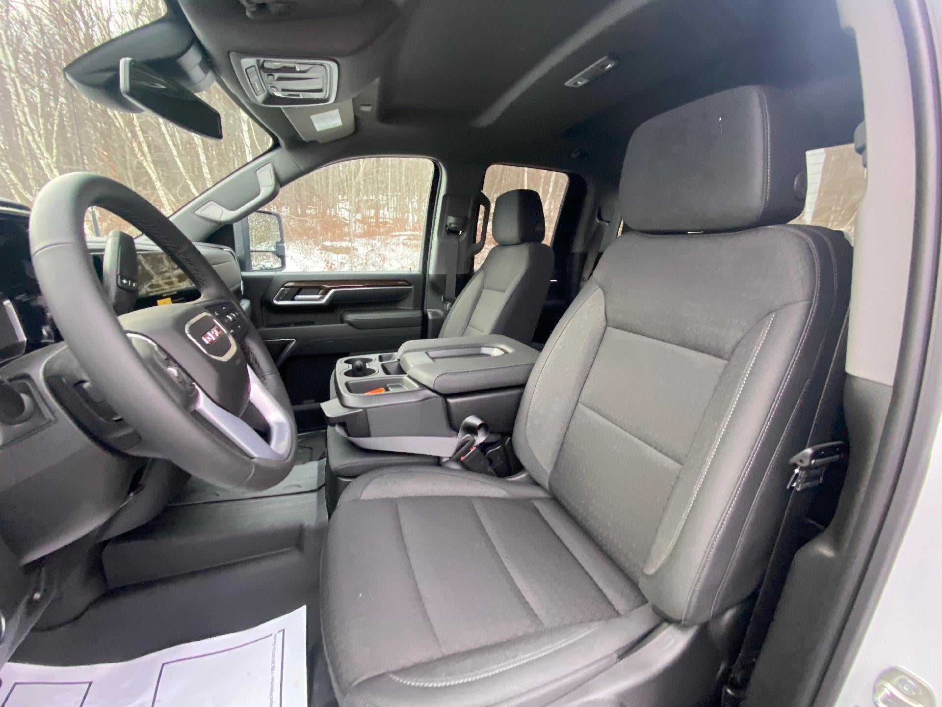 2026 GMC Sierra 3500 HD SLE