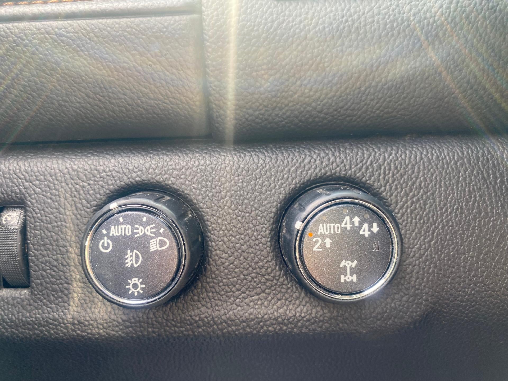 2022 GMC Canyon AT4 - Leather