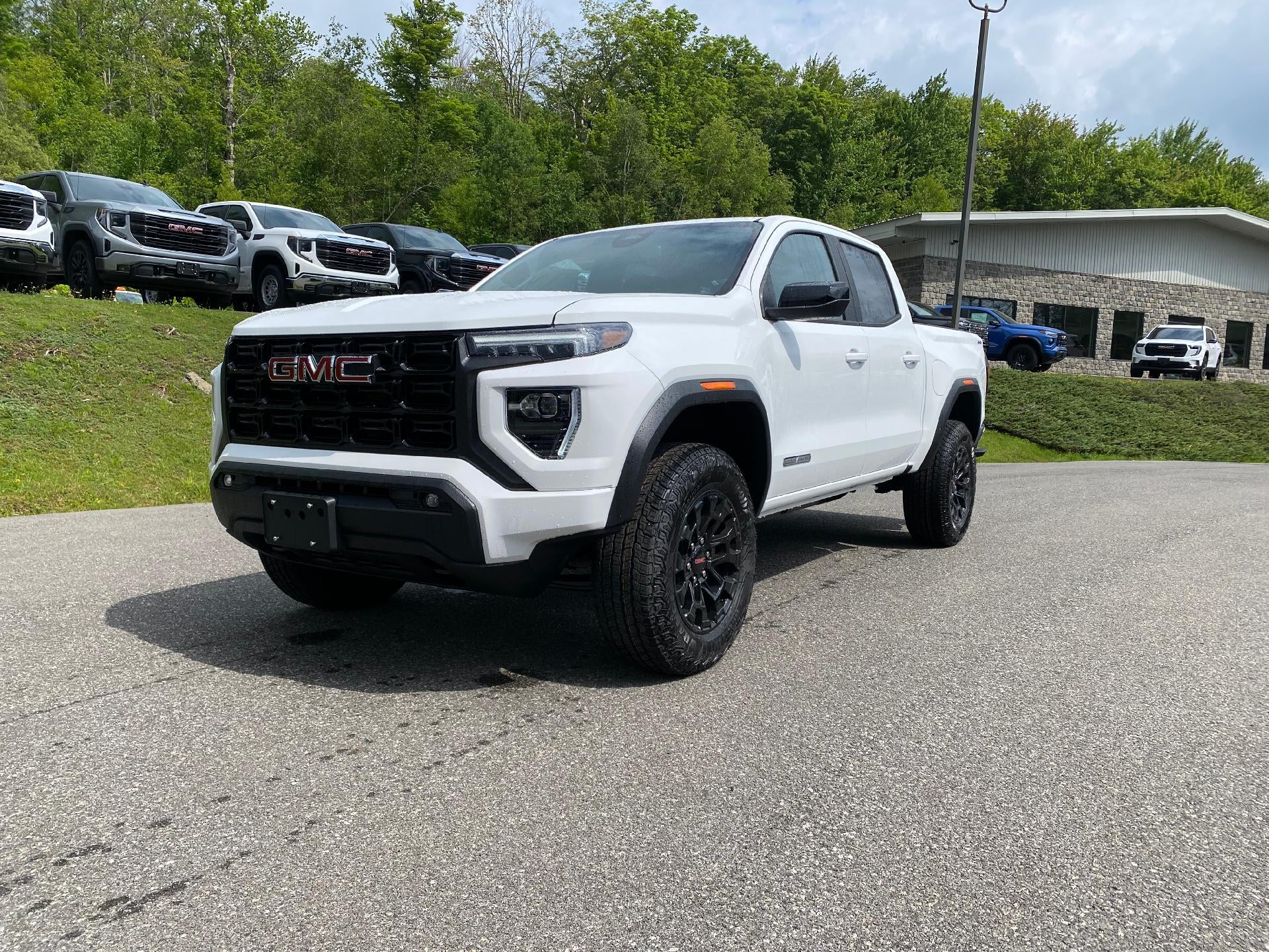 2026 GMC Canyon Elevation