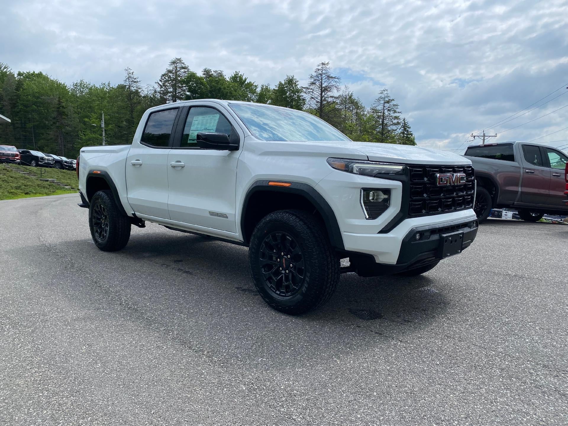 2026 GMC Canyon Elevation