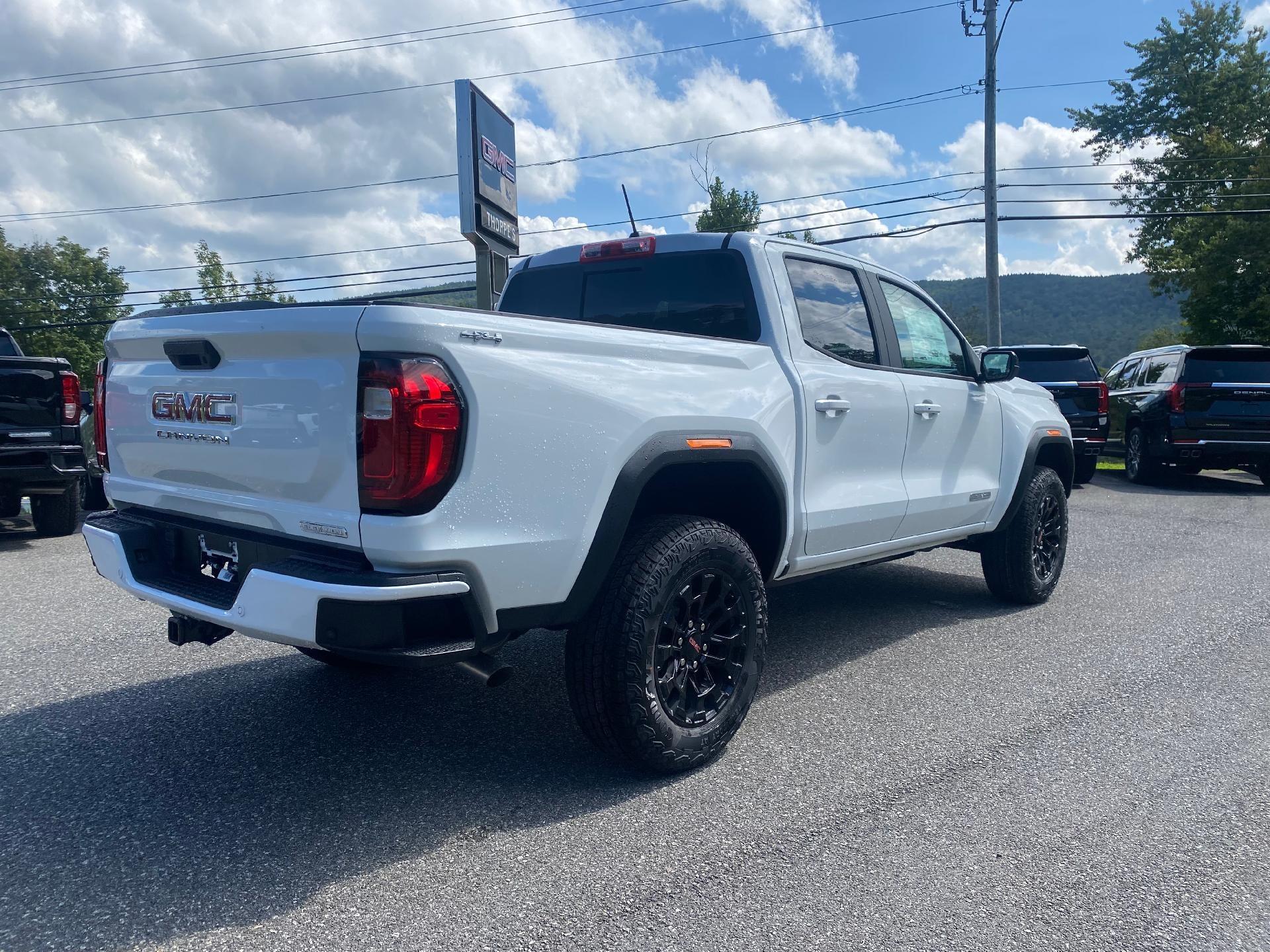 2026 GMC Canyon Elevation