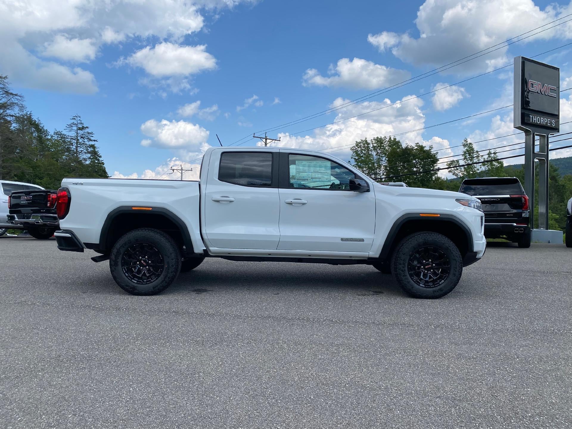 2026 GMC Canyon Elevation