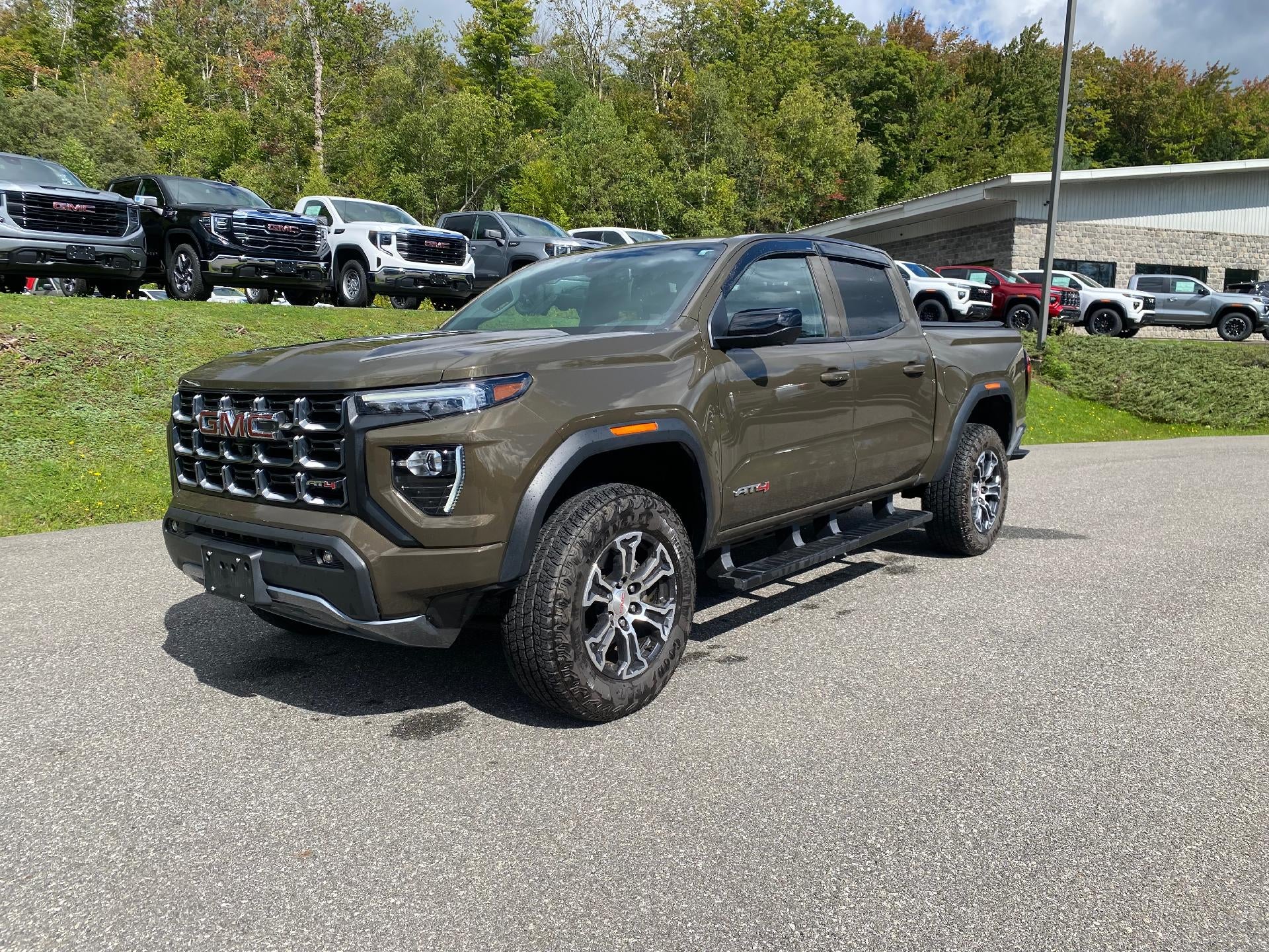 2024 GMC Canyon AT4
