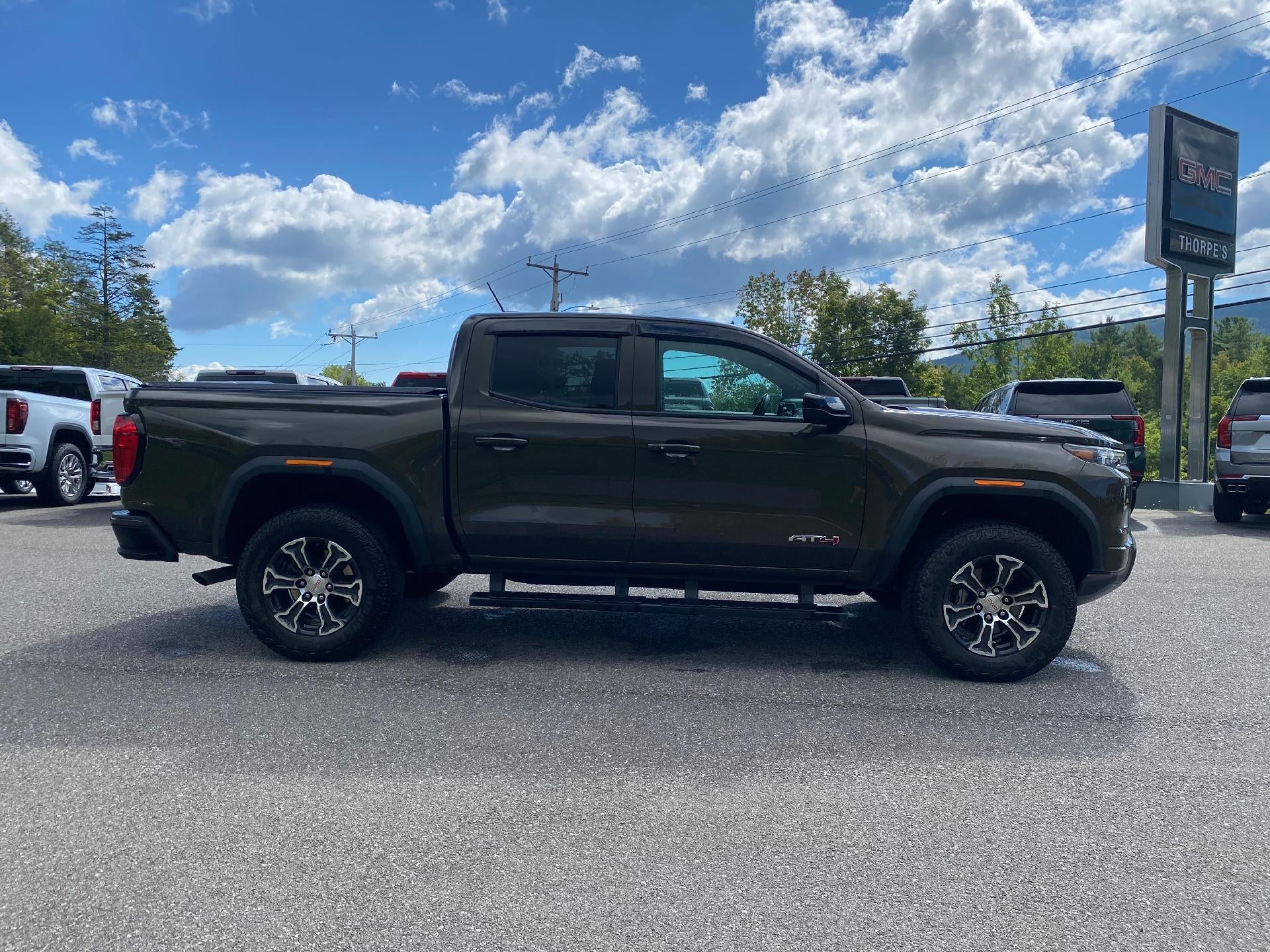 2024 GMC Canyon AT4
