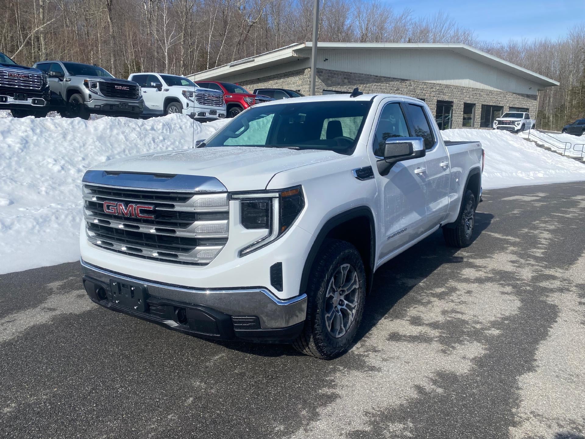 2026 GMC Sierra 1500 SLE