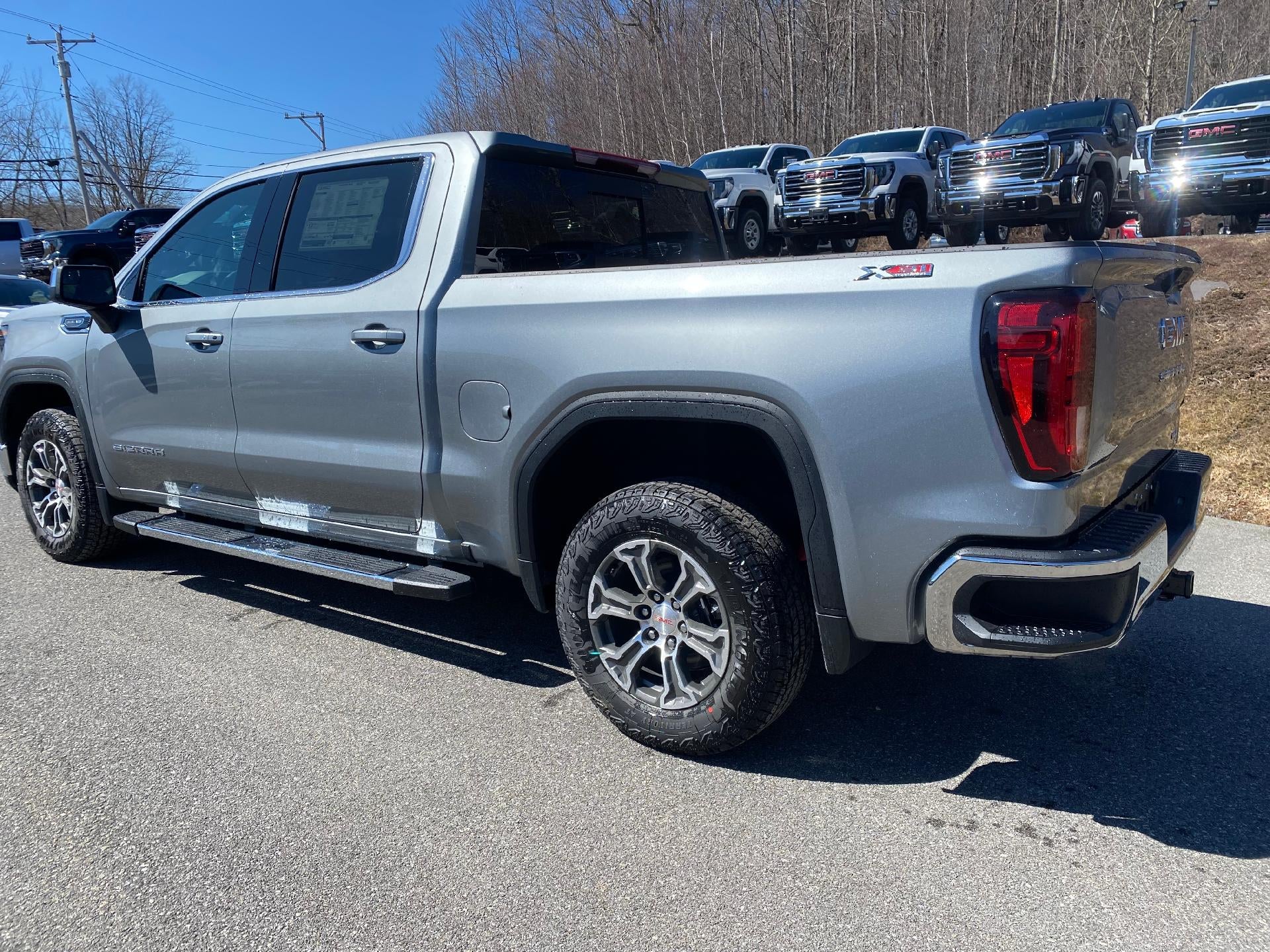 2026 GMC Sierra 1500 SLE