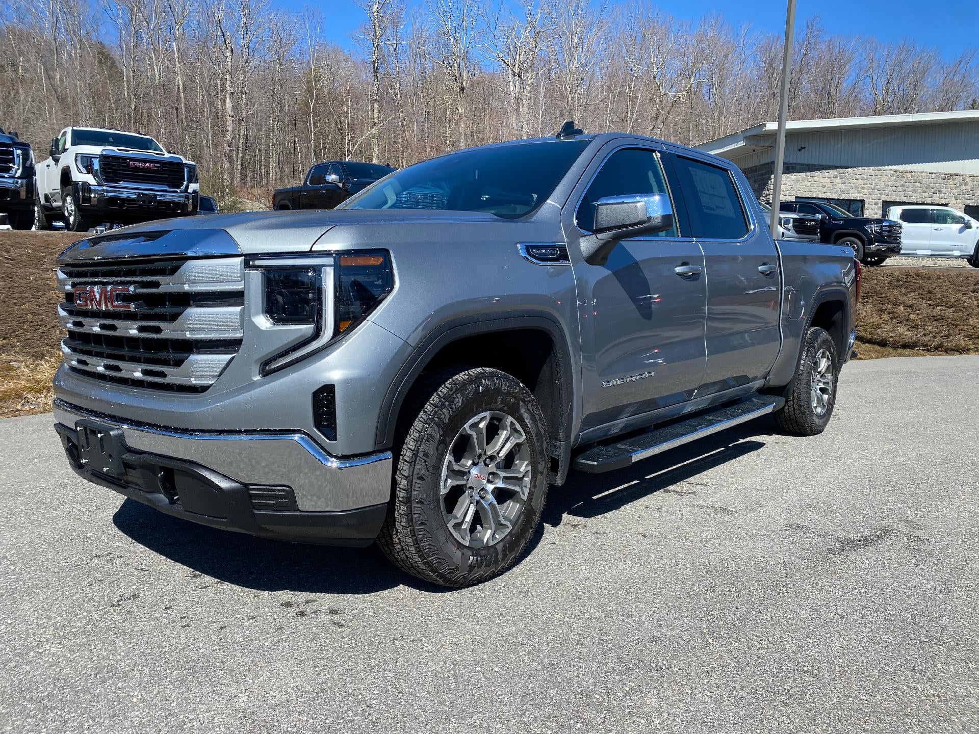 2026 GMC Sierra 1500 SLE