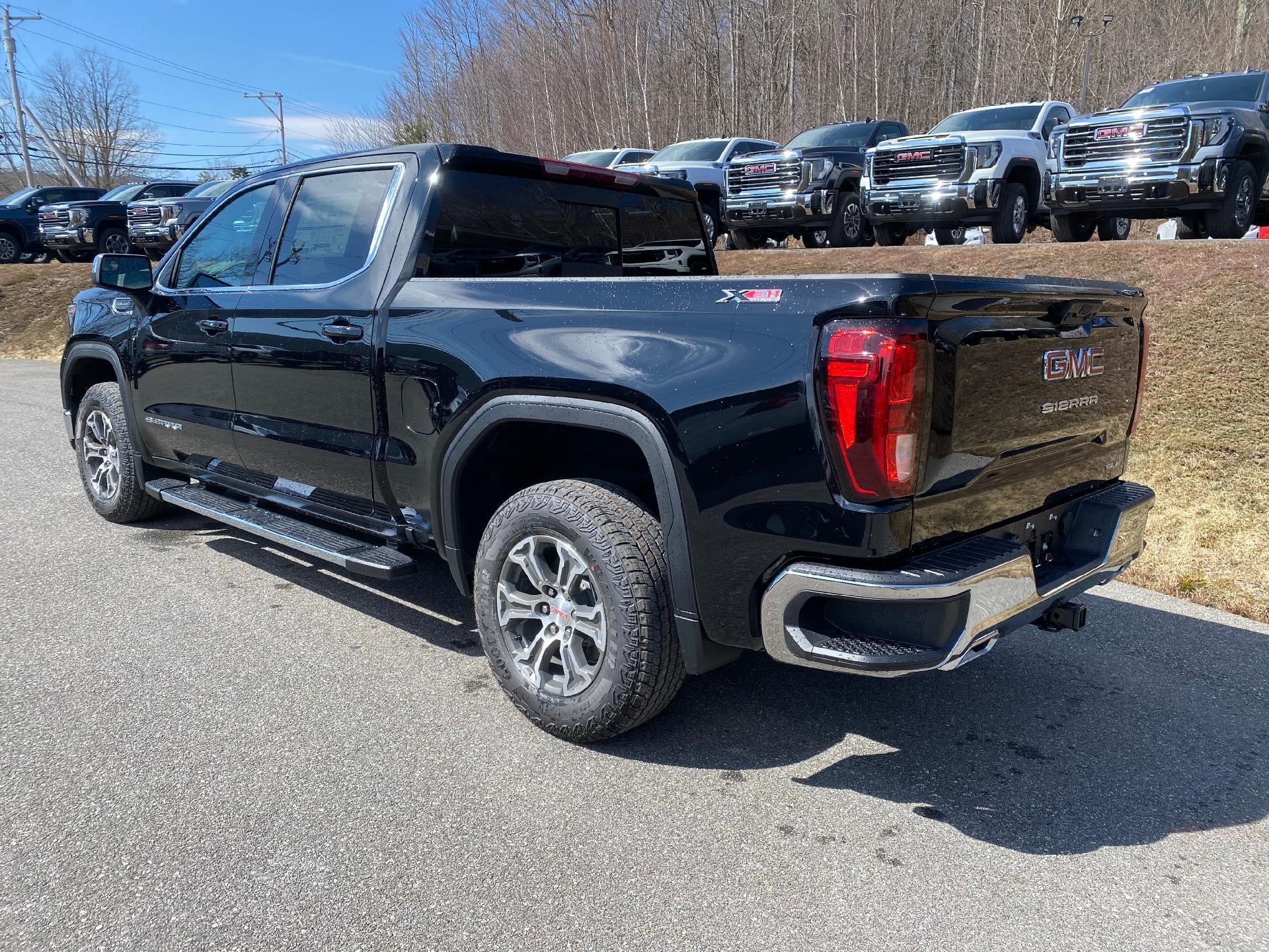 2026 GMC Sierra 1500 SLE