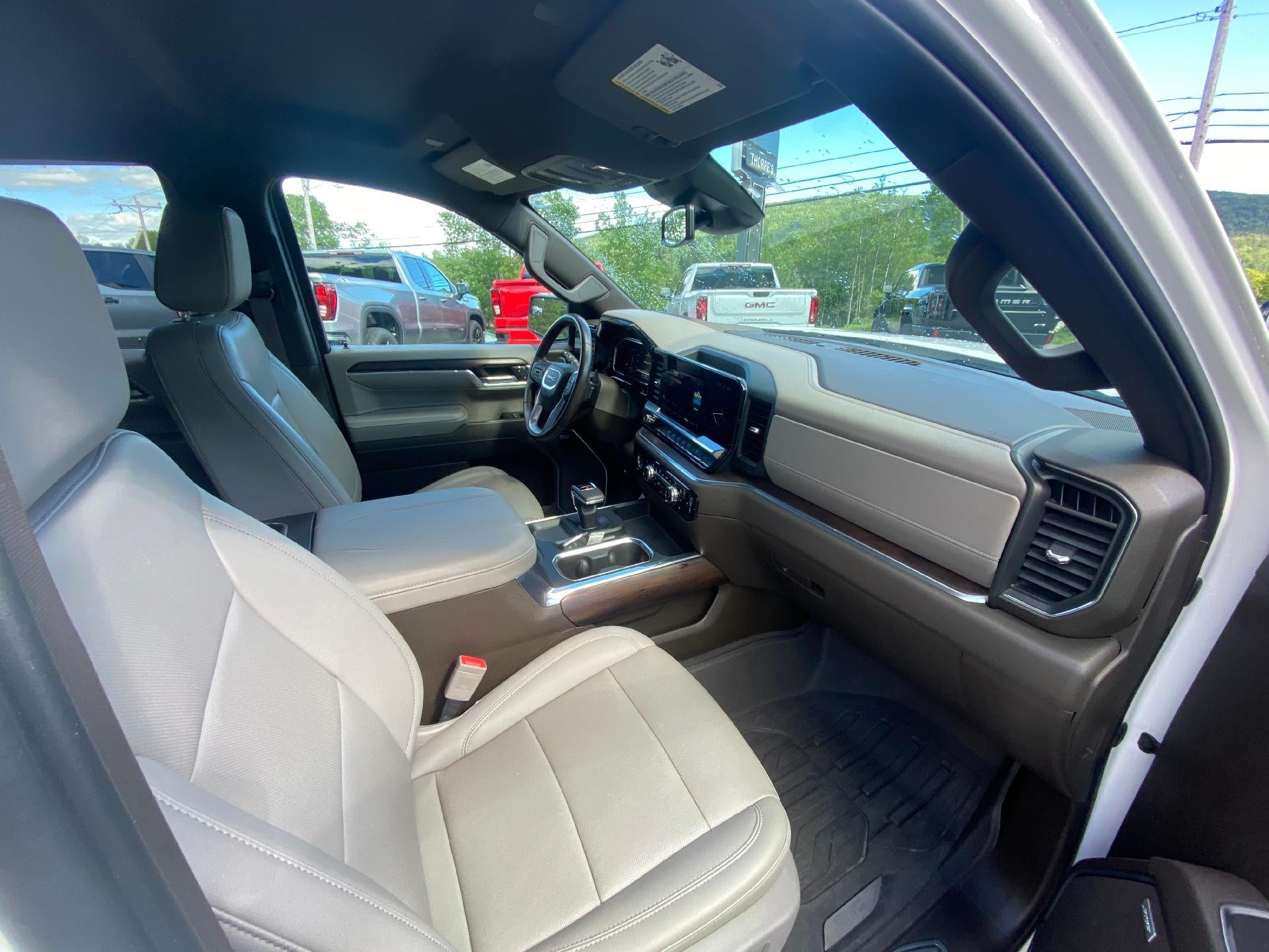 2023 GMC Sierra 1500 SLT