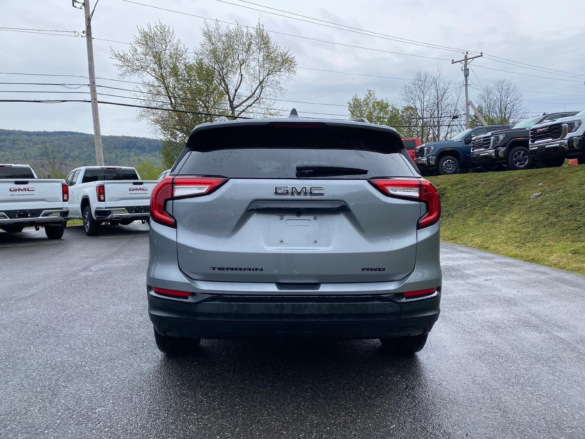 2023 GMC Terrain SLE